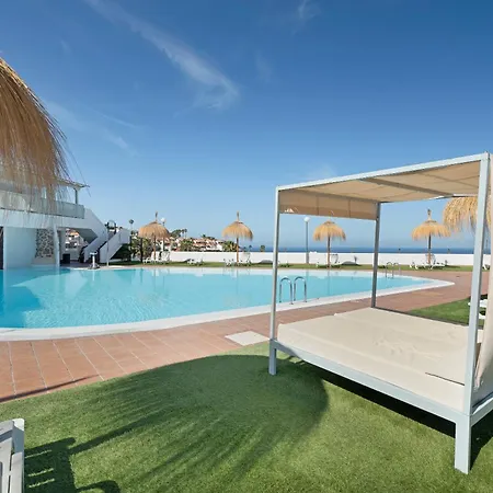 Island Village Heights