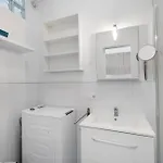 Island Village Heights Адехе