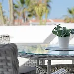 Apartment Island Village Heights *