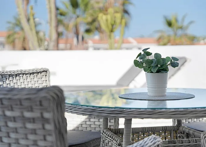 Апартаменты Island Village Heights *