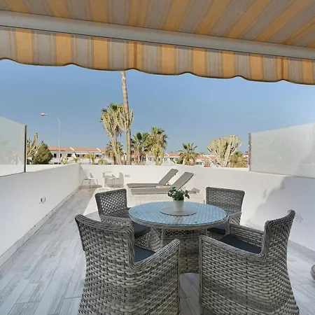 Island Village Heights Appartement *