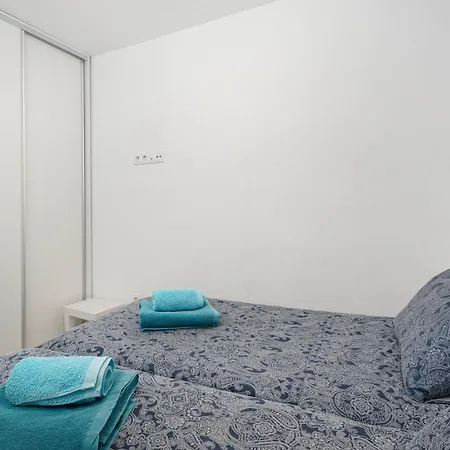 Island Village Heights Appartement